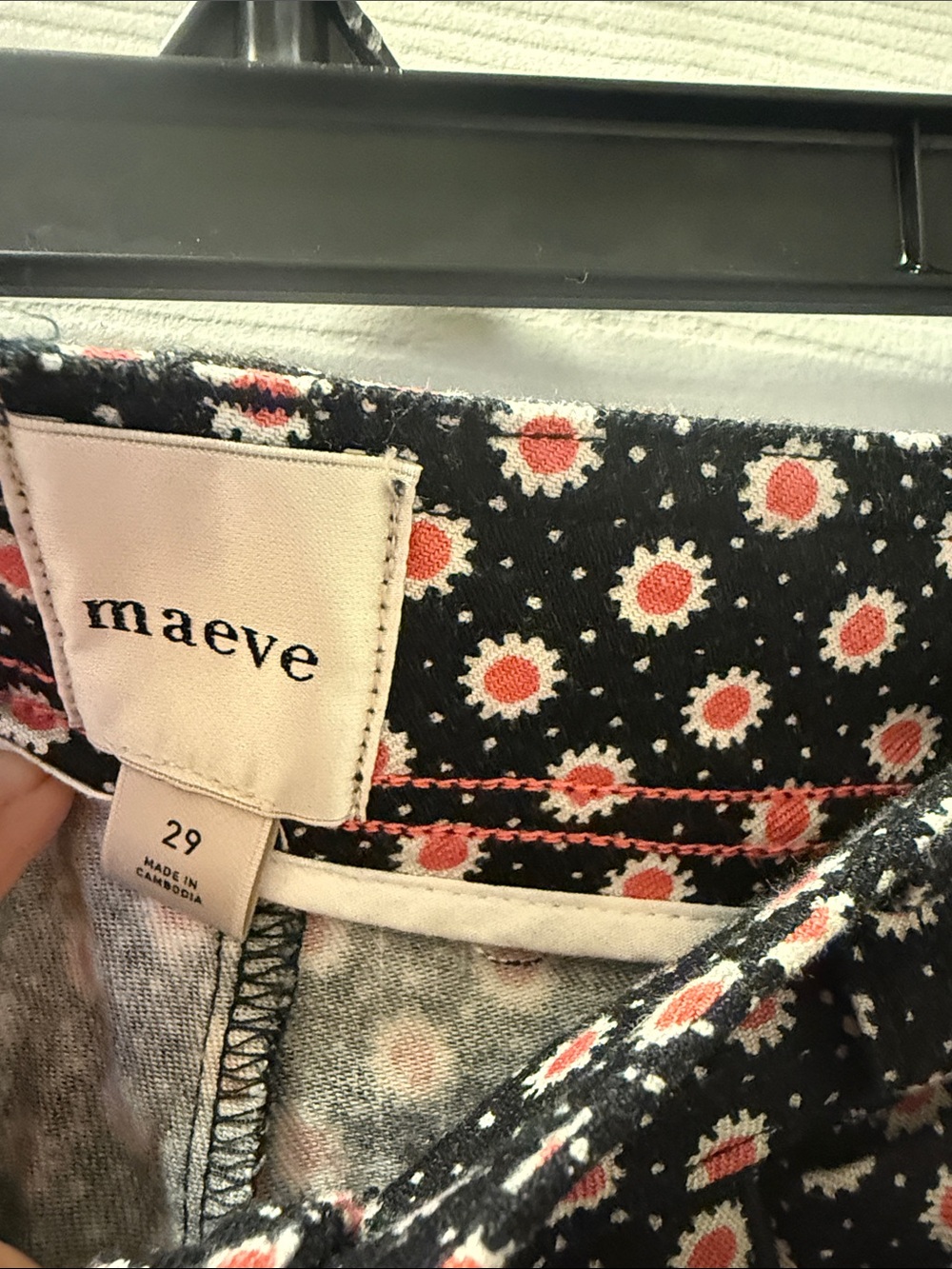 Mauve Black Daisy-Print High Waist Shorts size 29 LNC - Picture 2 of 7
